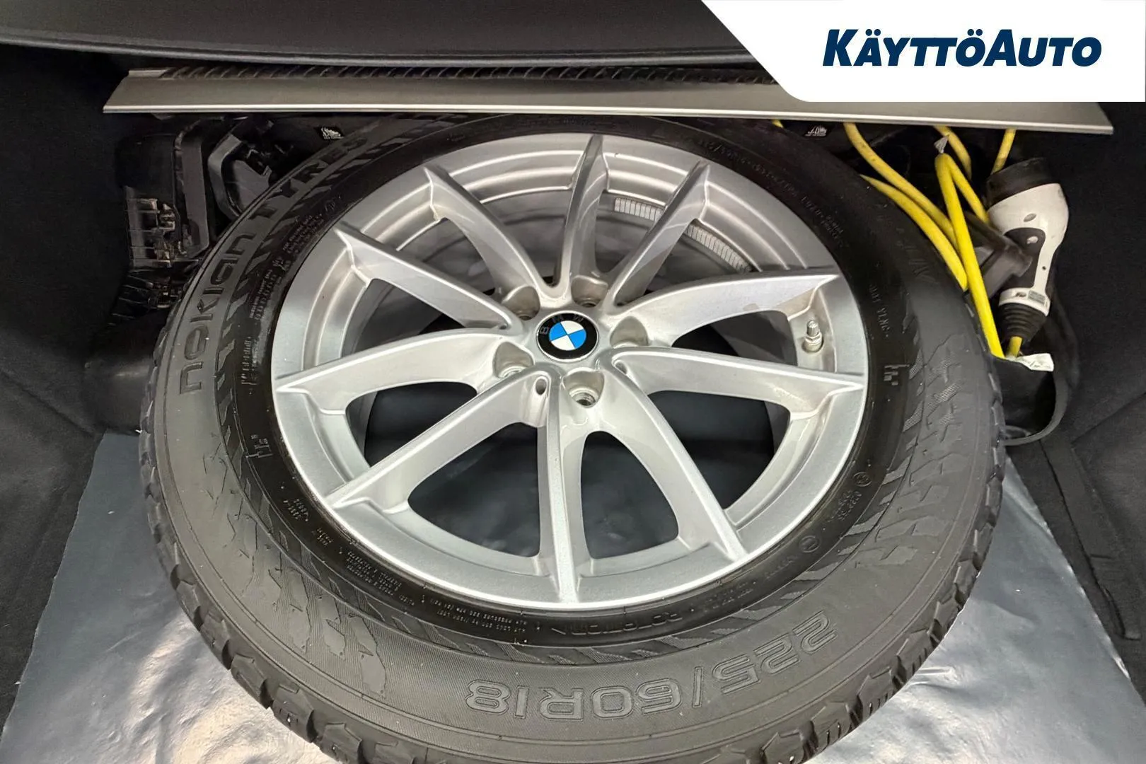 BMW X3 GOX-533 carousel image