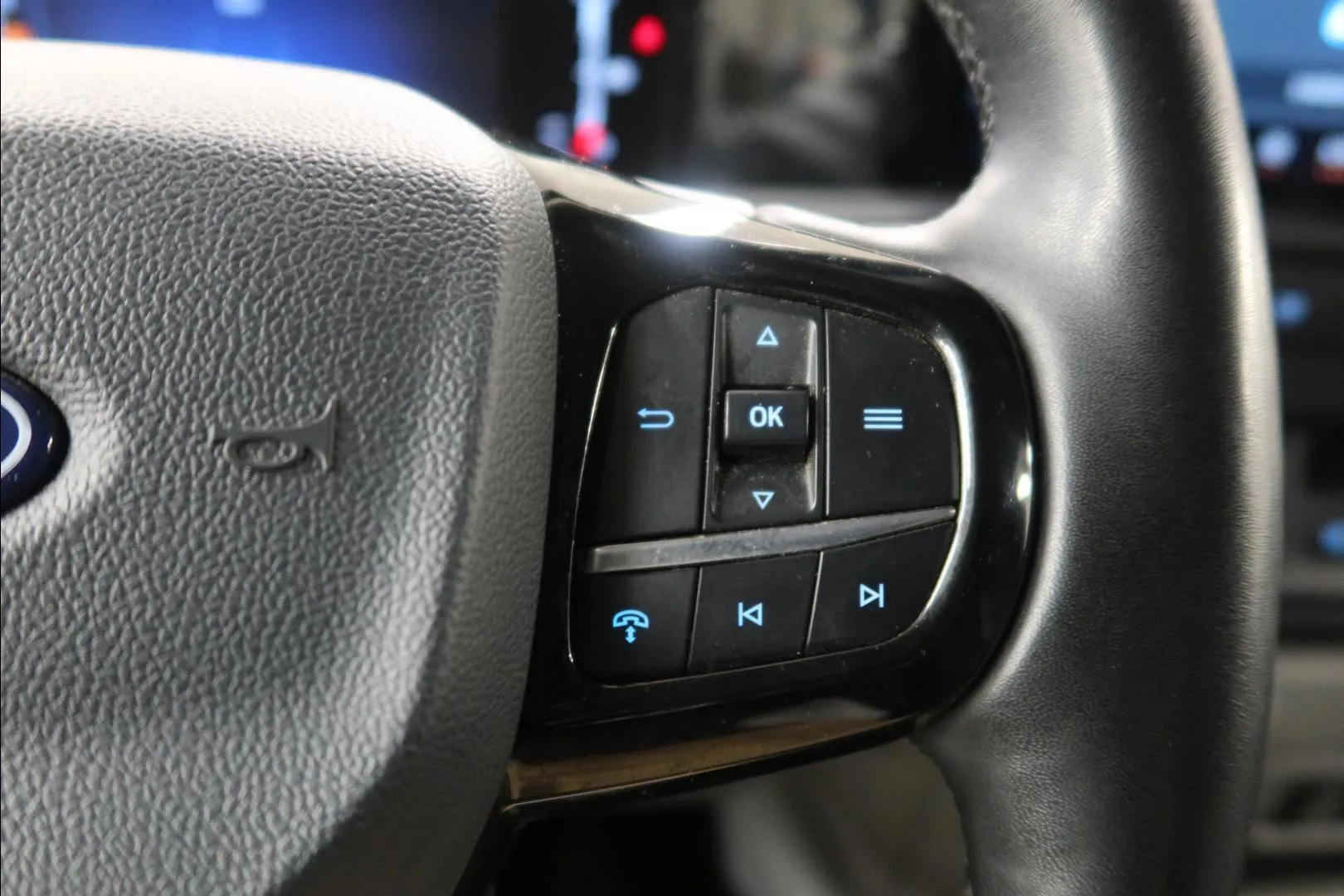 Ford Transit Custom NNF-698 carousel image