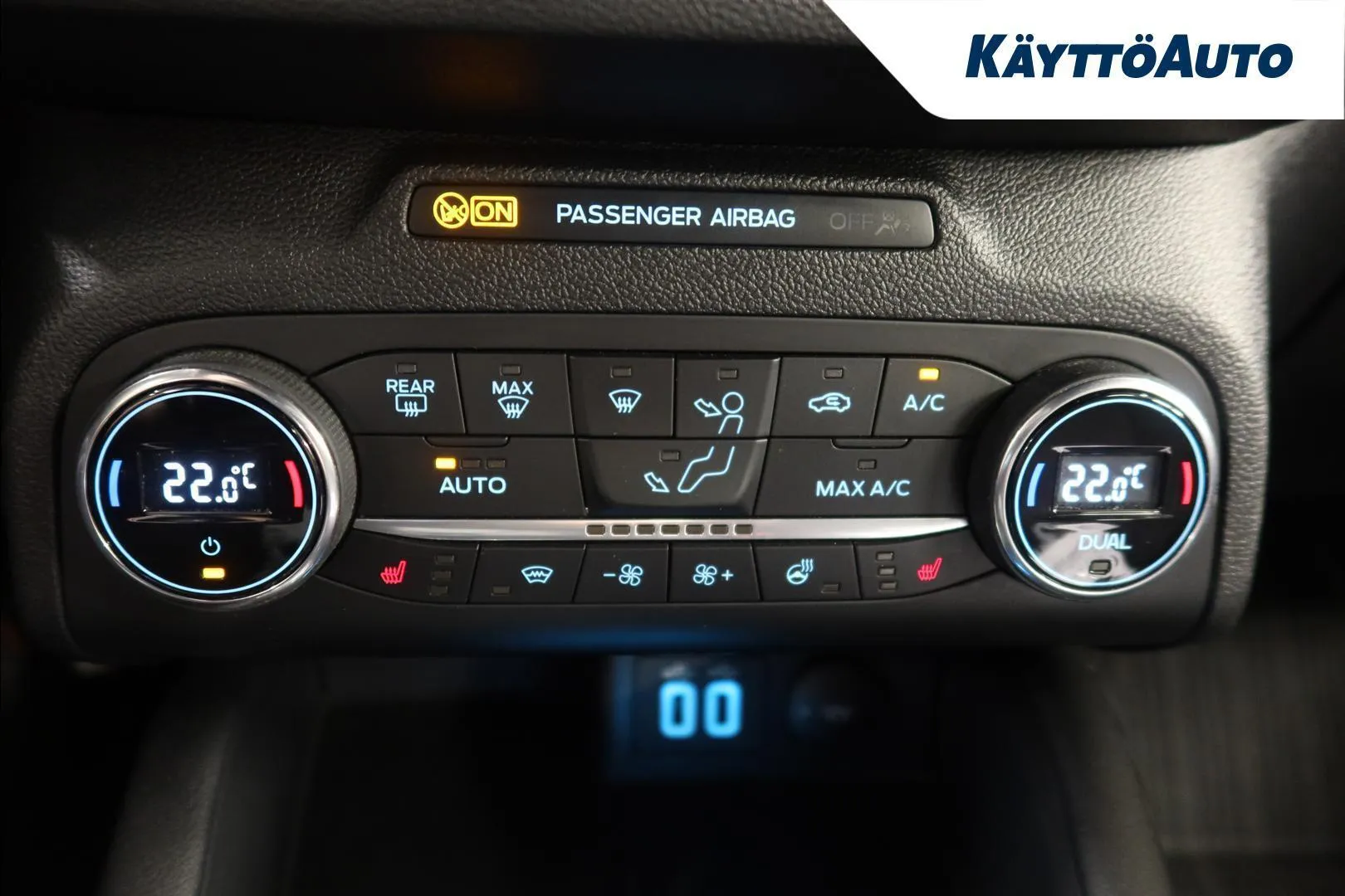 Ford Focus MZH-301 carousel image