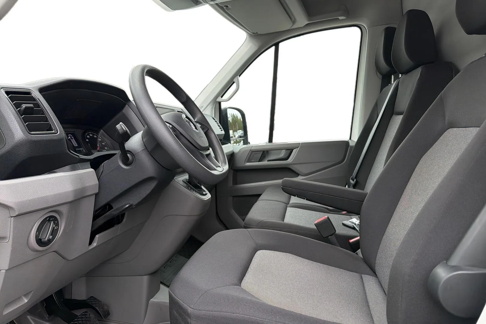 Volkswagen Crafter EVE-873 carousel image