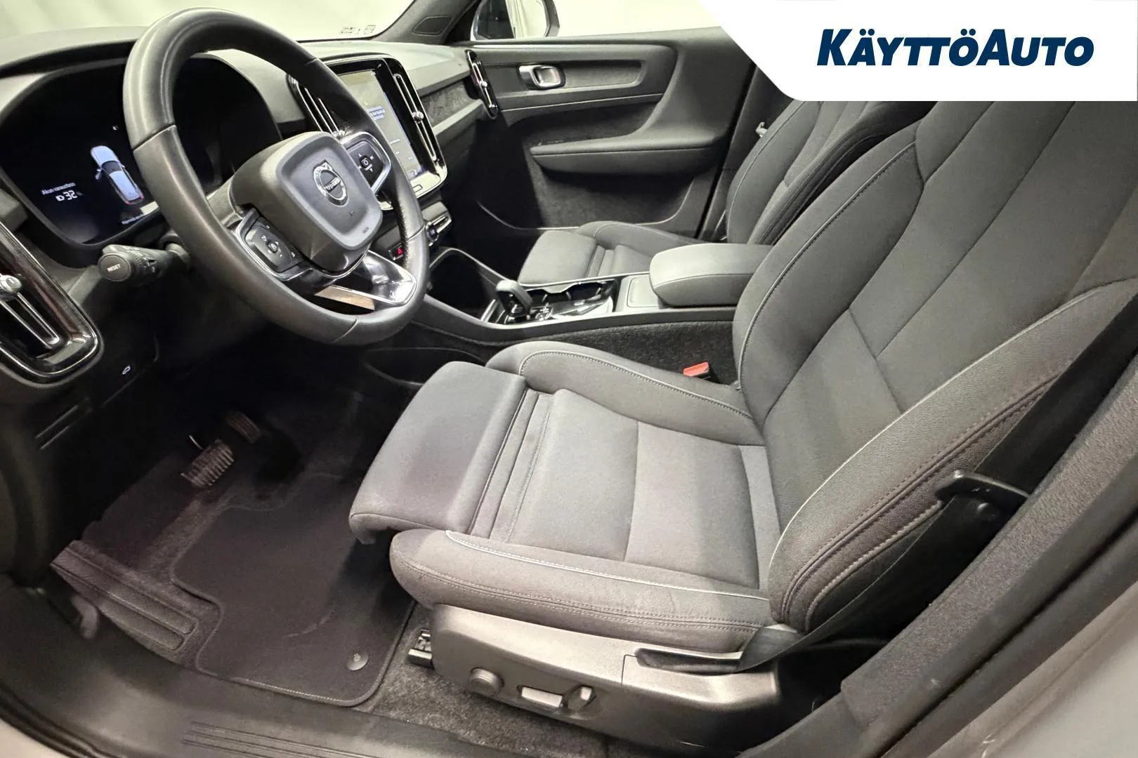 Volvo XC40 KUO-382 carousel image