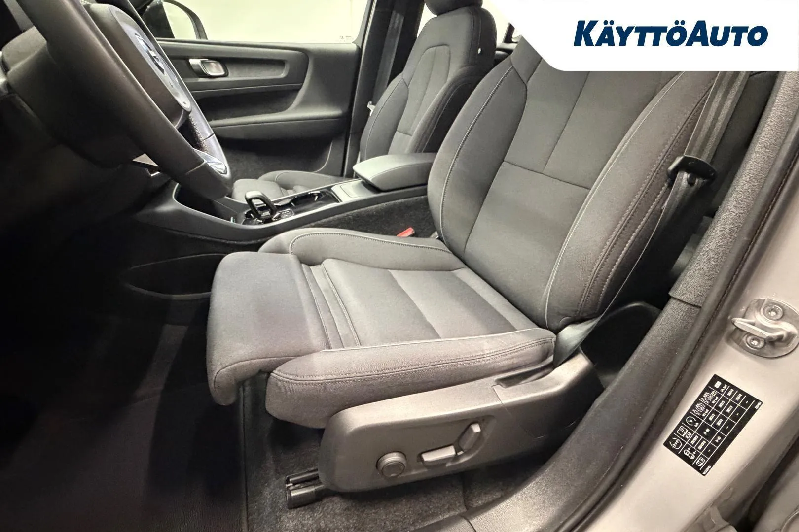 Volvo XC40 KUO-382 carousel image