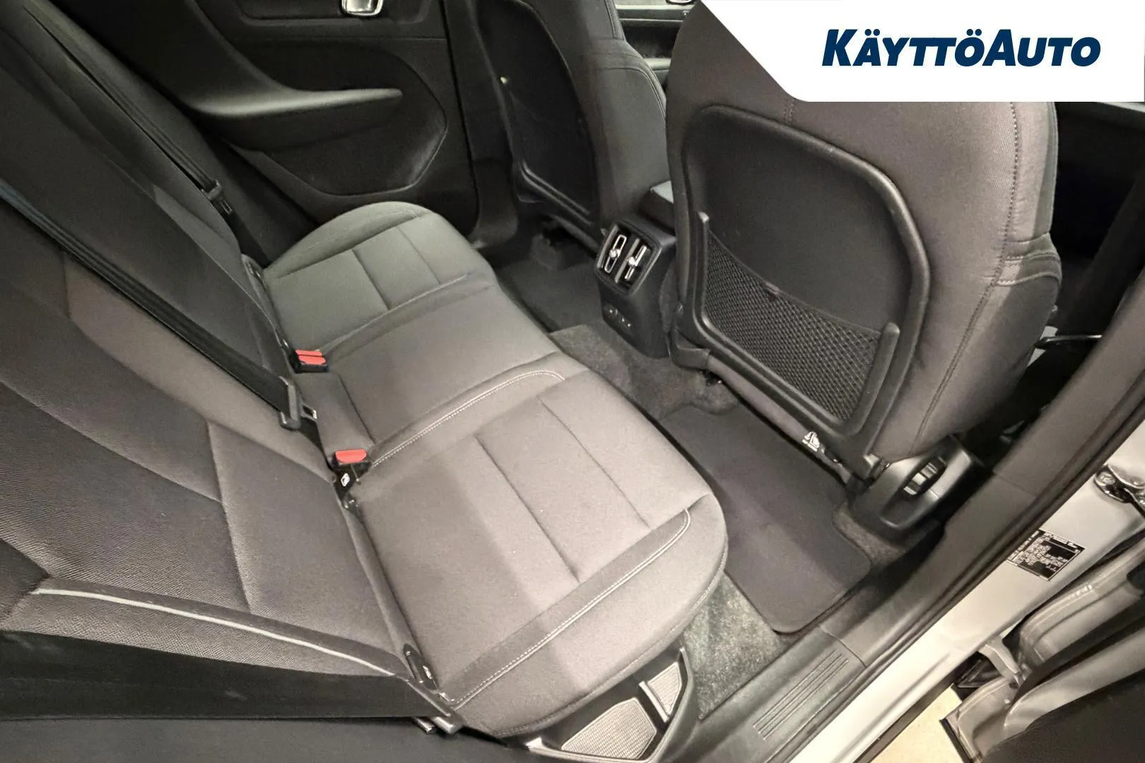 Volvo XC40 KUO-382 carousel image