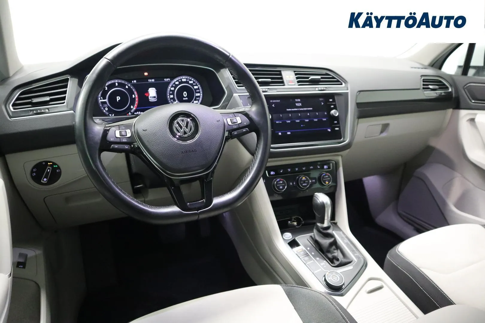 Volkswagen Tiguan NLE-363 carousel image