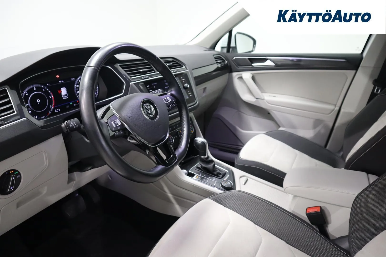 Volkswagen Tiguan NLE-363 carousel image