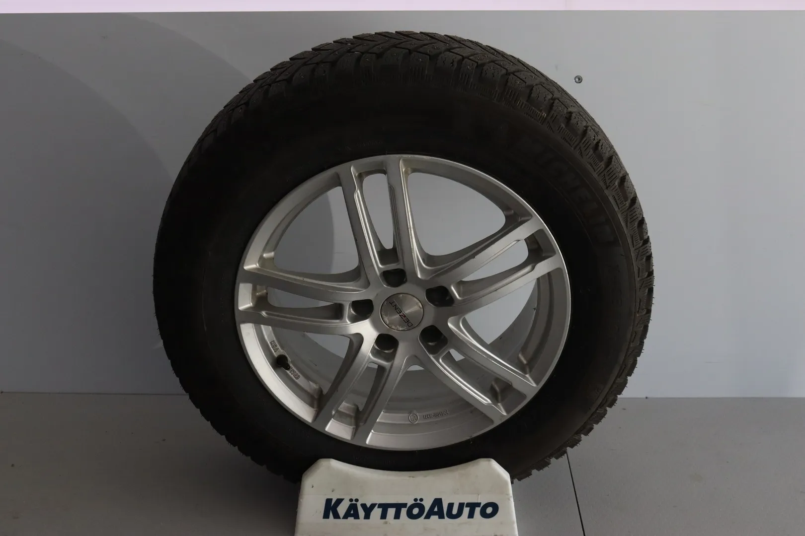 Volkswagen Tiguan FPC-888 carousel image