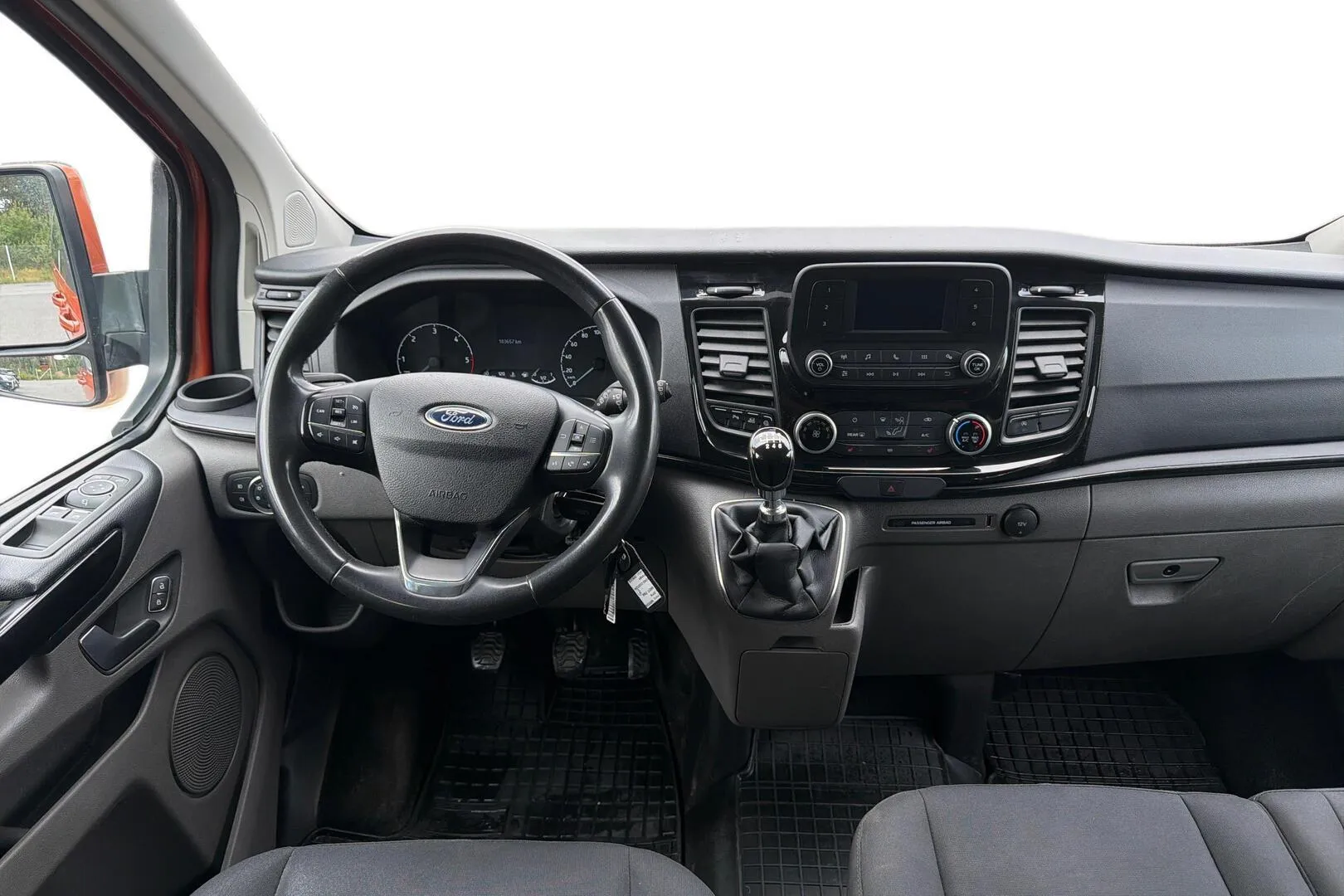 Ford Tourneo Custom MOT-784 carousel image