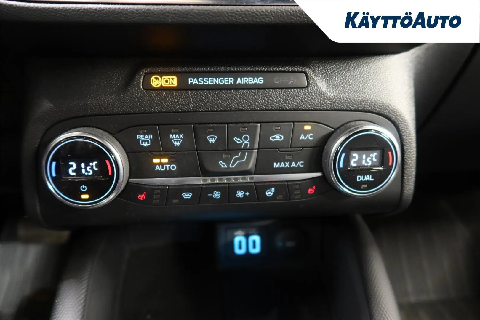 Ford Focus JTR-828 carousel image