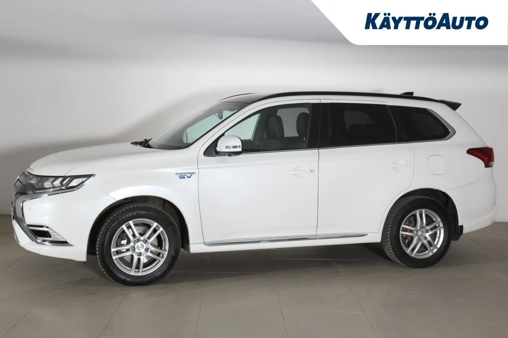 Mitsubishi Outlander PHEV IPK-369 carousel image