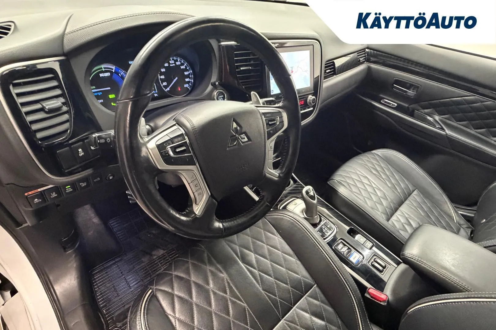 Mitsubishi Outlander PHEV IPK-369 carousel image