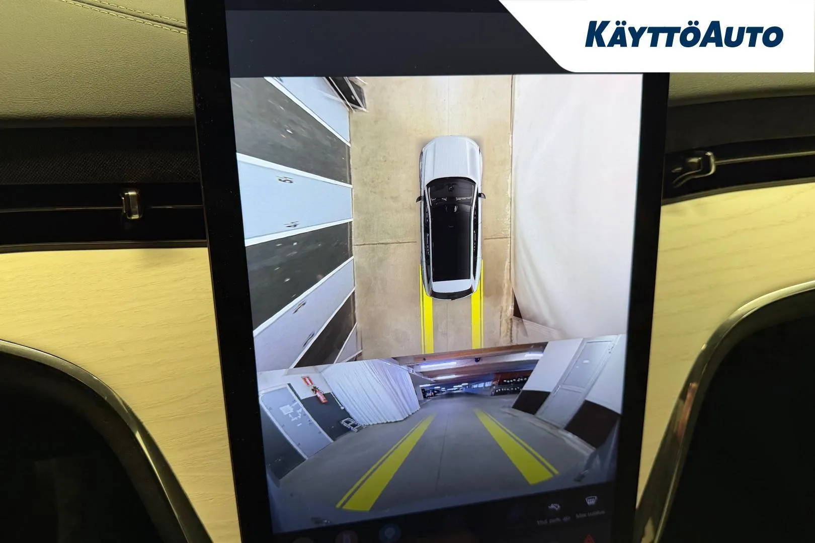 Volvo EX90 ZPH-133 carousel image