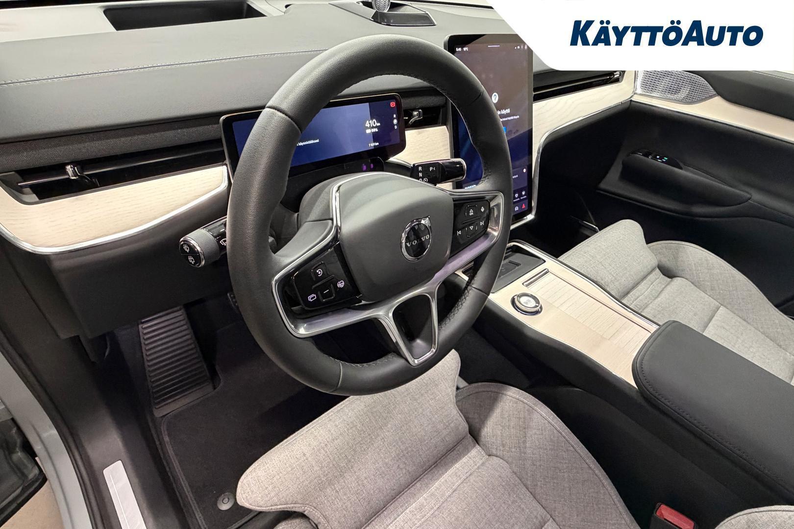 Volvo EX90 Twin Performance Ultra 2025, photo 7/38