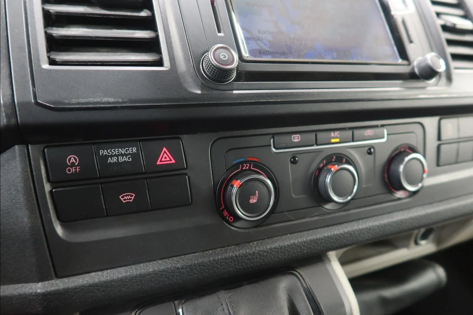 Volkswagen Transporter BXJ-446 carousel image