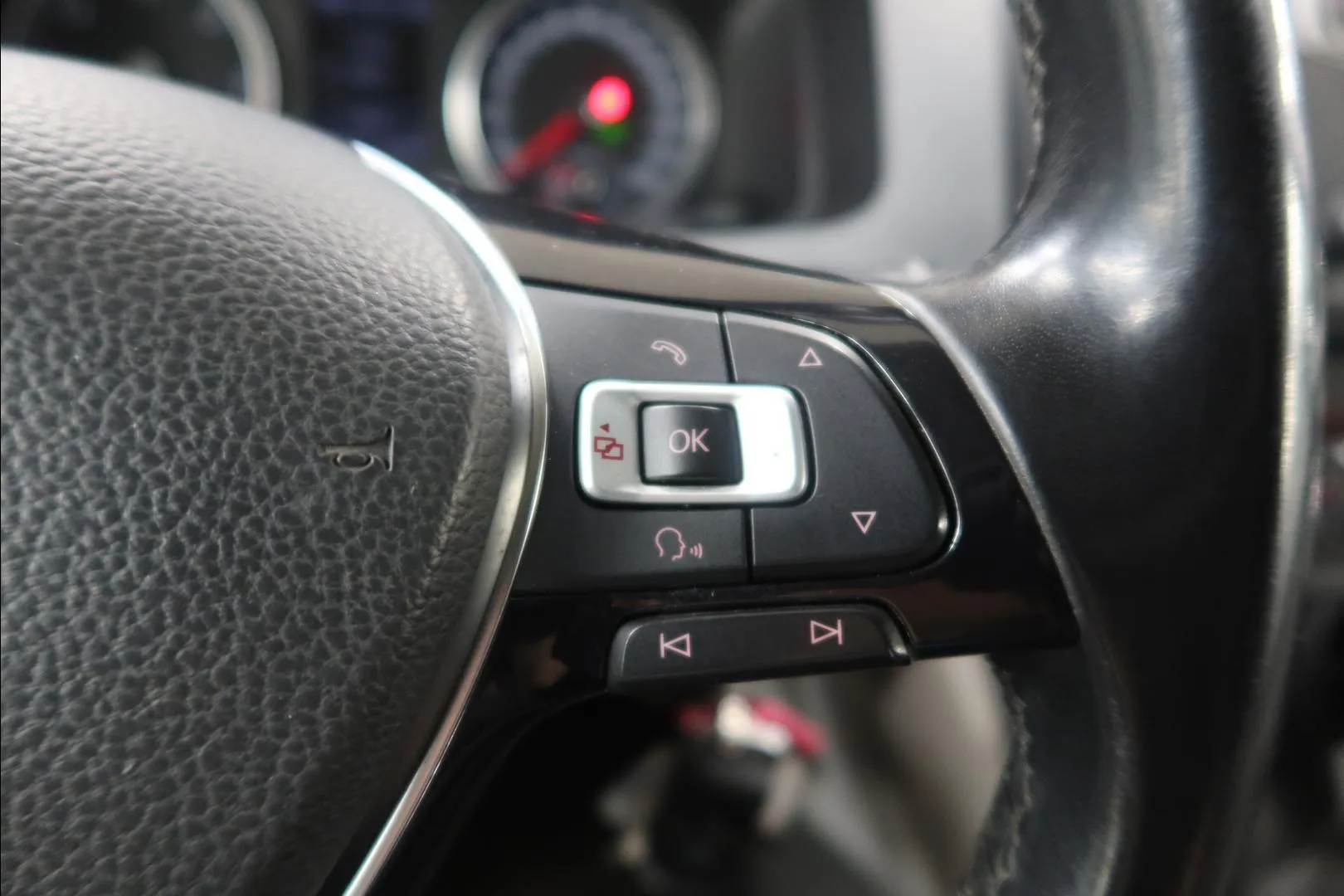 Volkswagen Transporter BXJ-446 carousel image