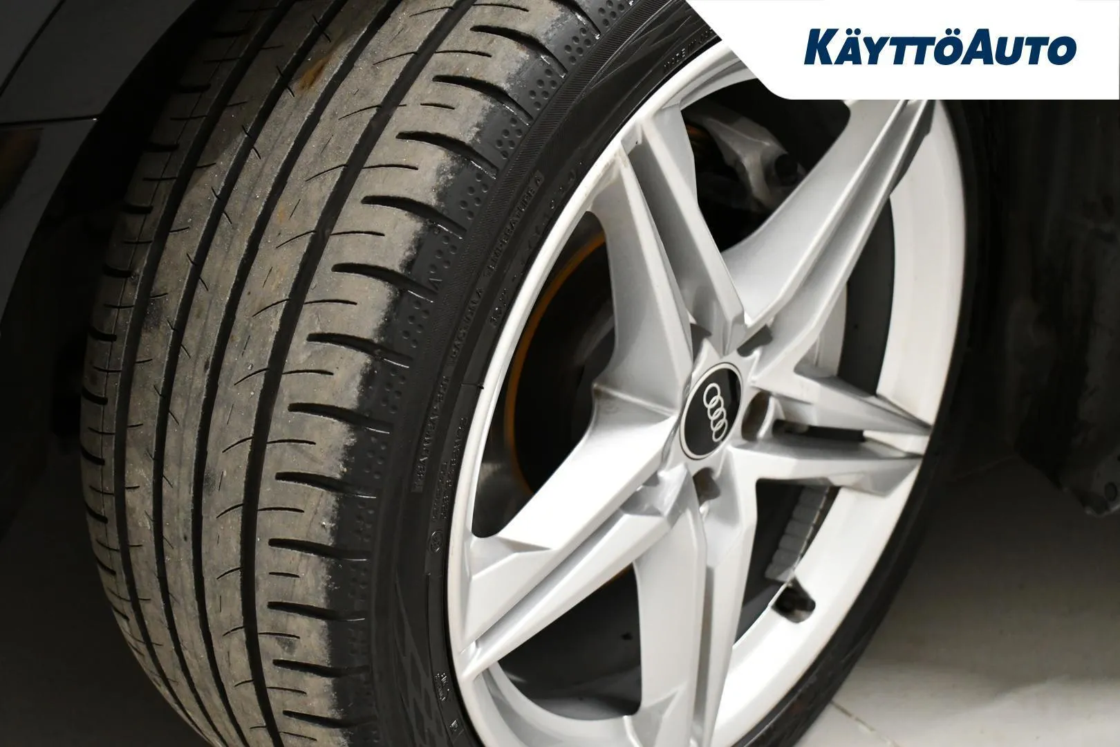 Audi A4 EUK-280 carousel image