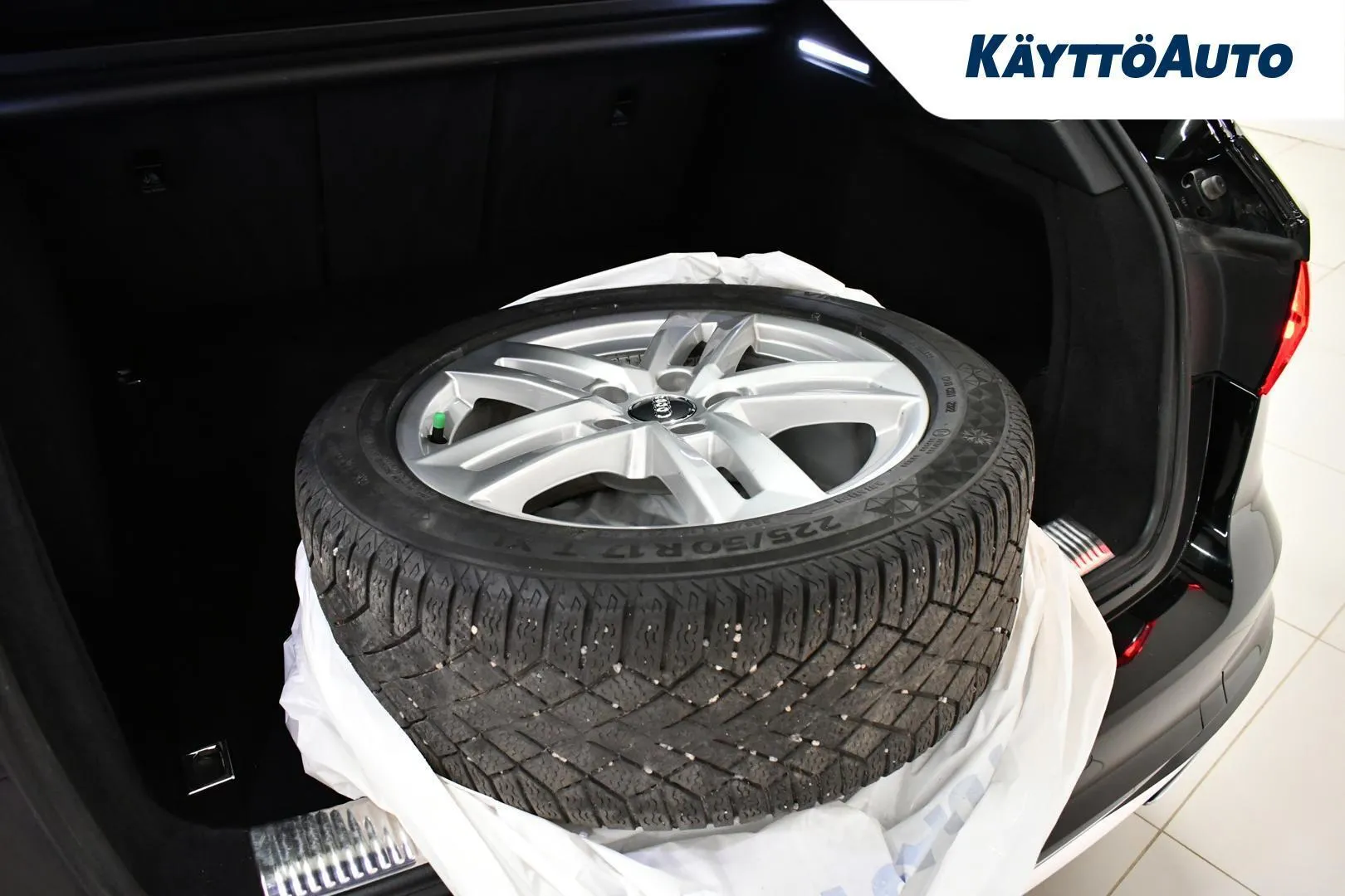 Audi A4 EUK-280 carousel image