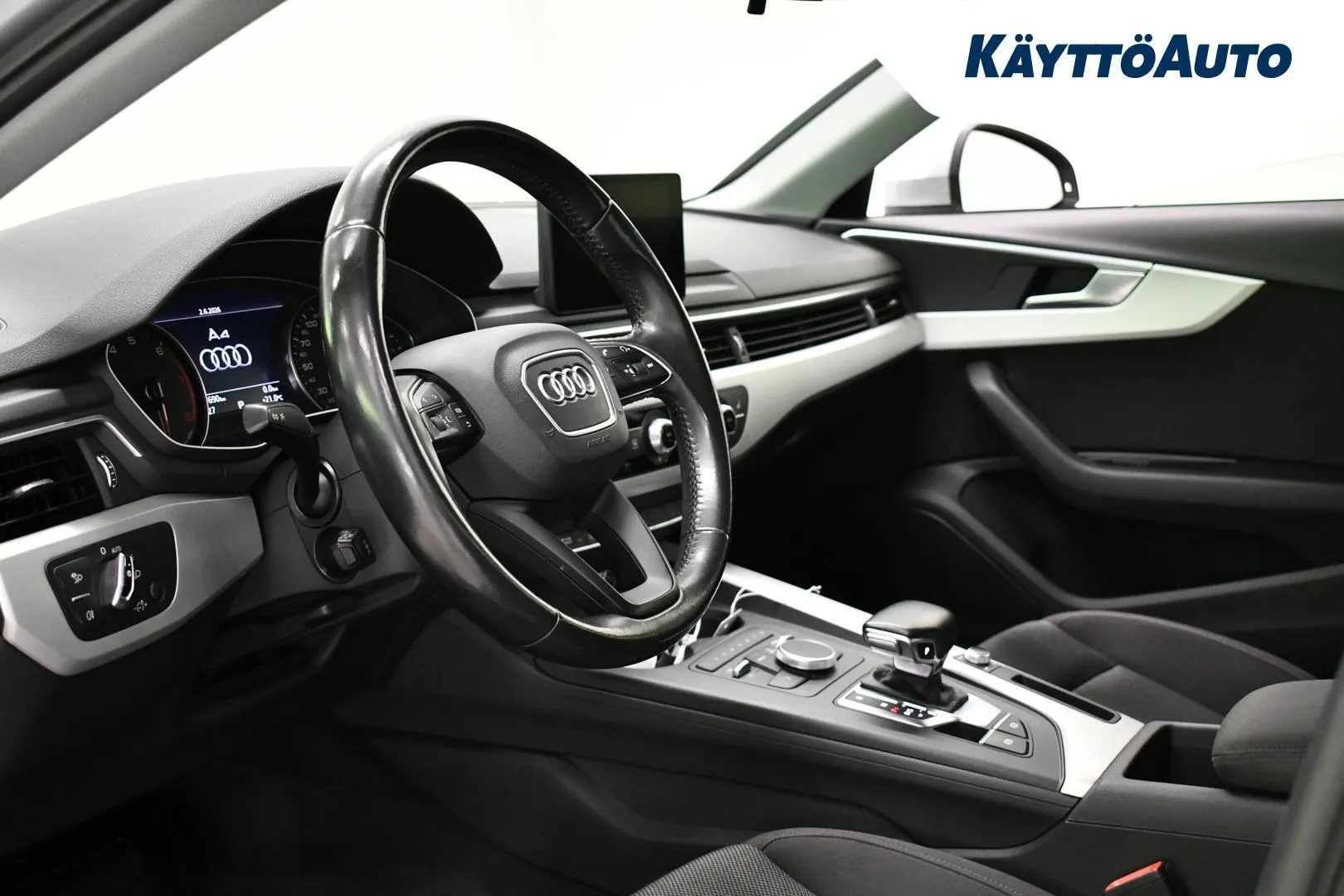Audi A4 FME-471 carousel image