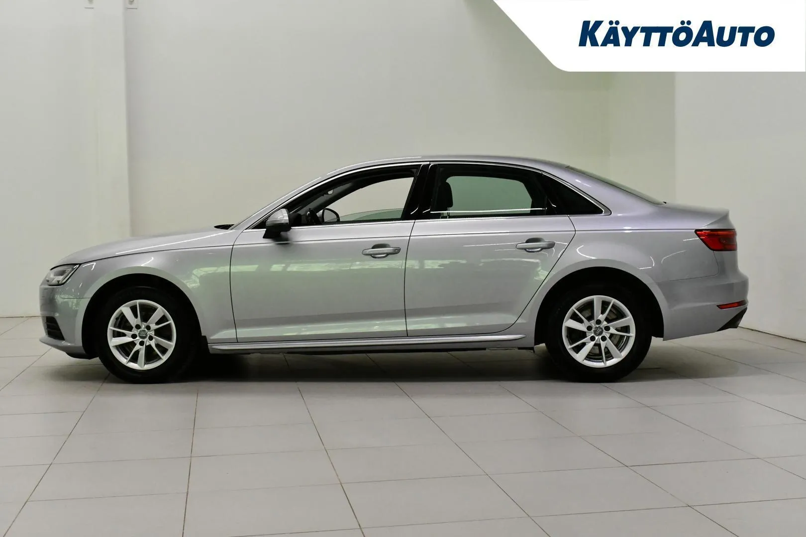 Audi A4 FME-471 carousel image