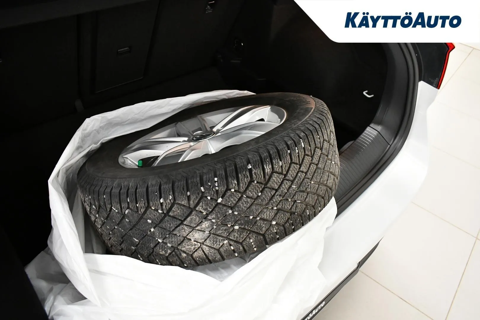 Volkswagen T-Roc XVU-110 carousel image