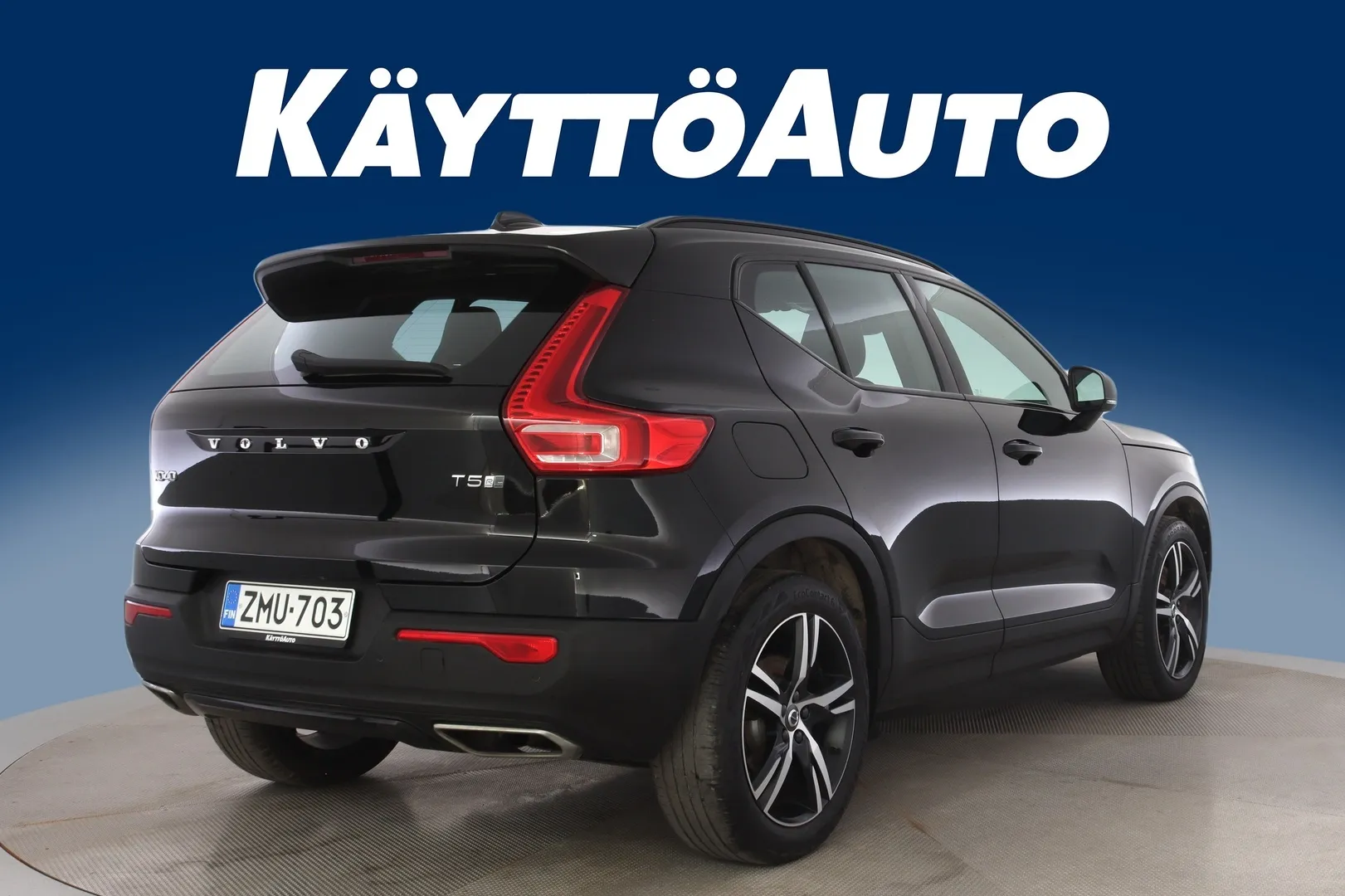 Volvo XC40 ZMU-703 carousel image