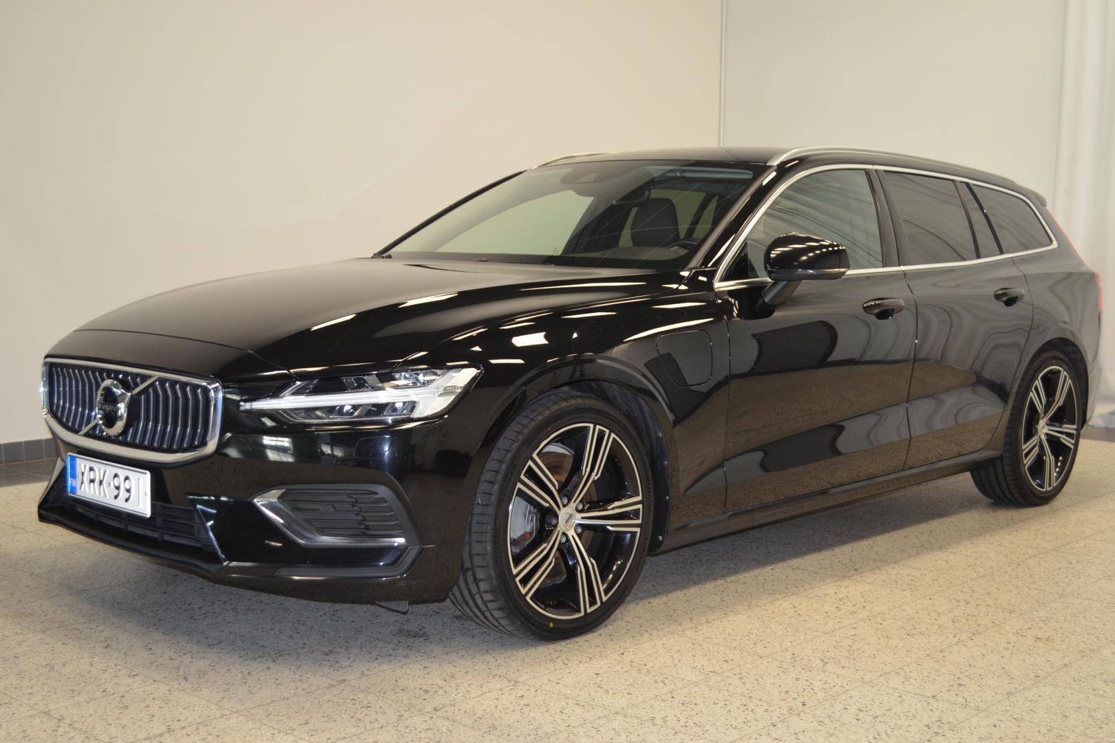 Volvo V60 2022, photo 2/28