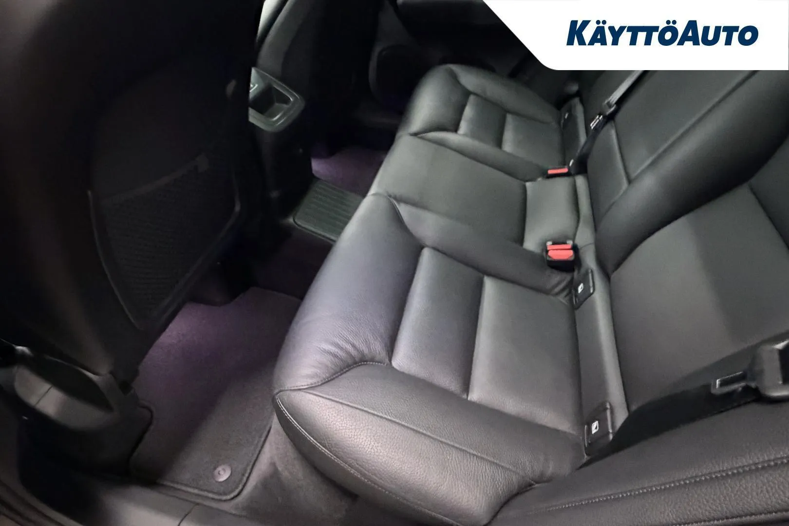 Volvo XC60 XPP-882 carousel image