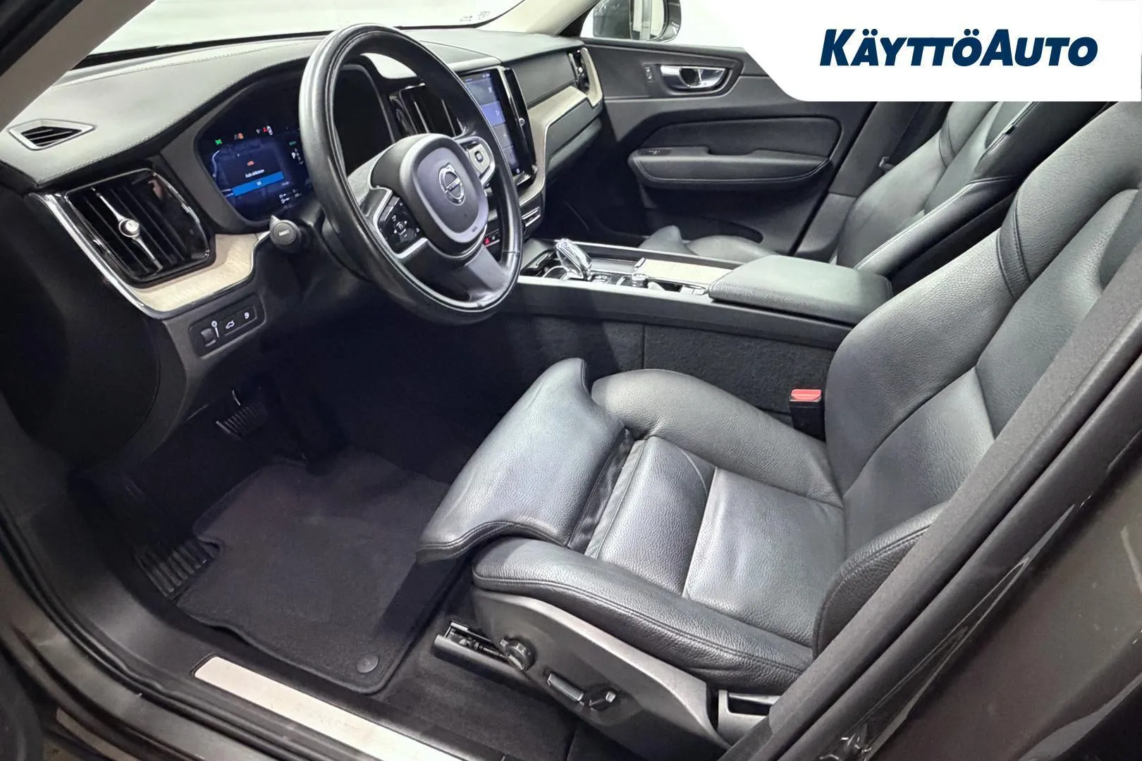 Volvo XC60 XPP-882 carousel image