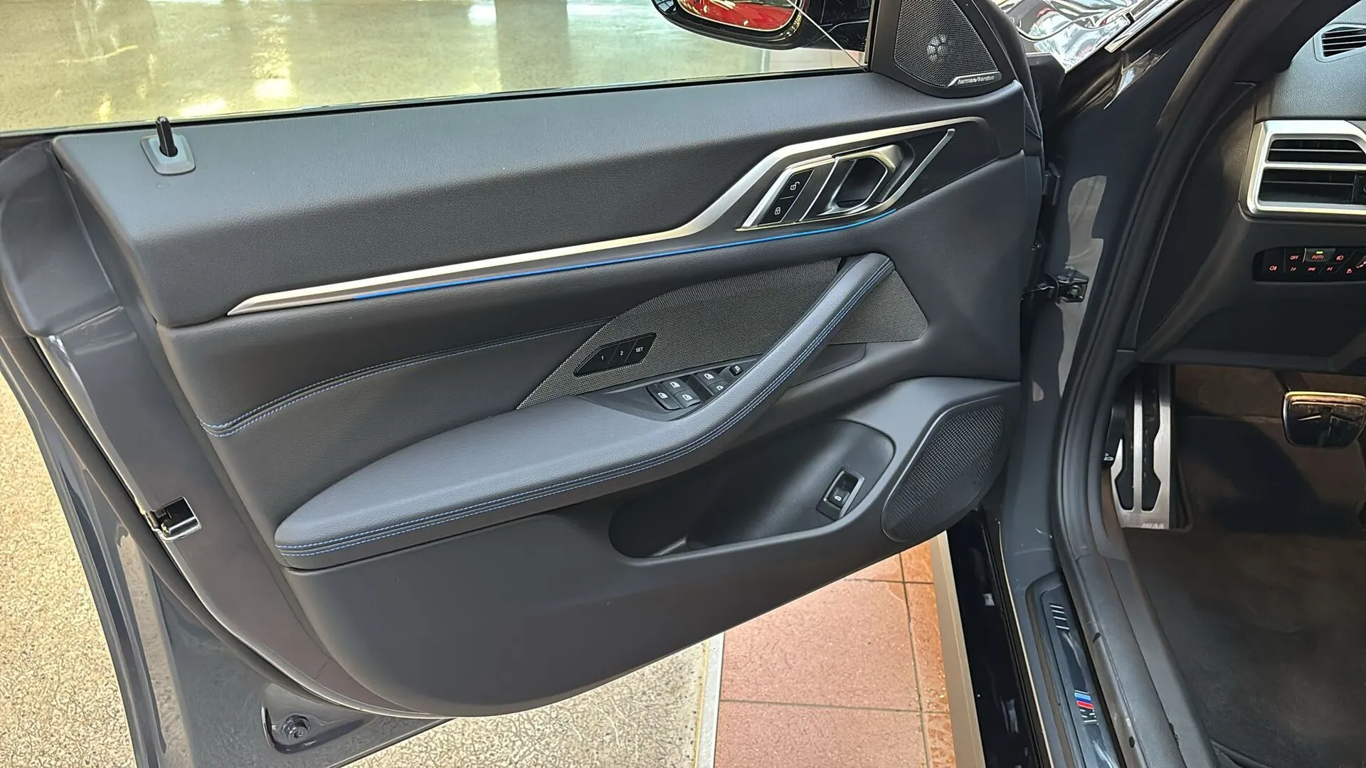 BMW I4 M60 KXL-834 carousel image
