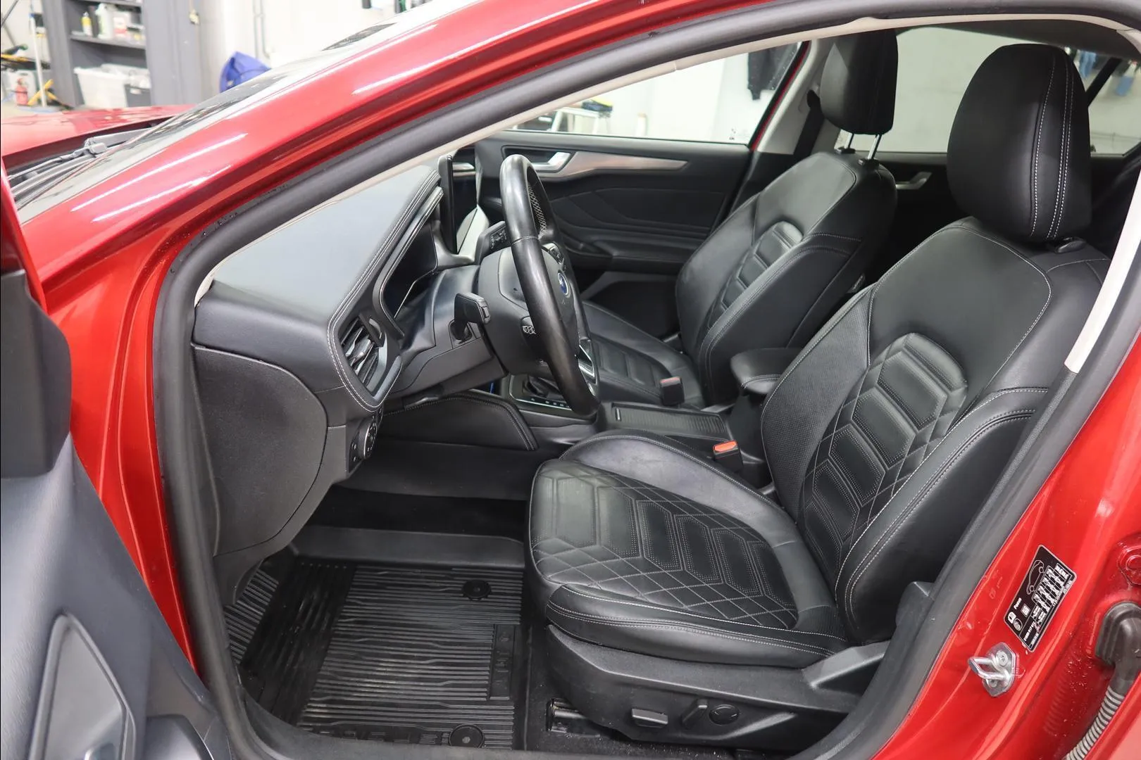 Ford Focus SOT-337 carousel image