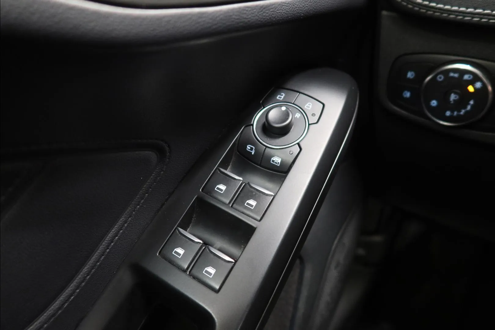 Ford Focus SOT-337 carousel image
