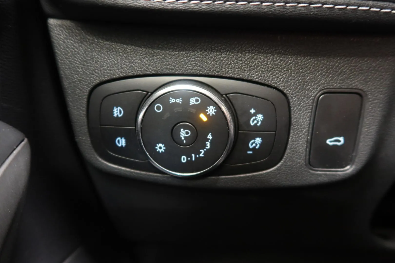 Ford Focus SOT-337 carousel image