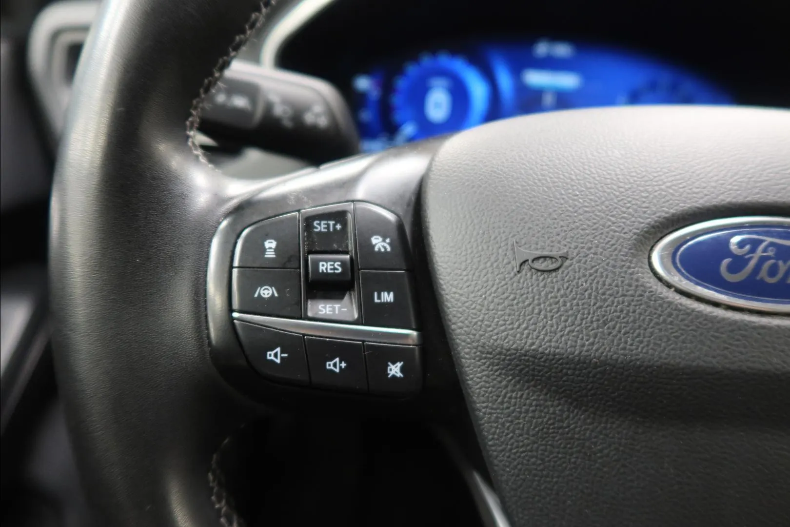Ford Focus SOT-337 carousel image
