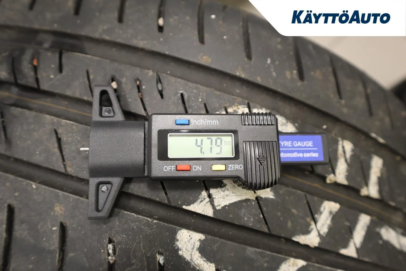 Volkswagen Golf LPJ-113 carousel image