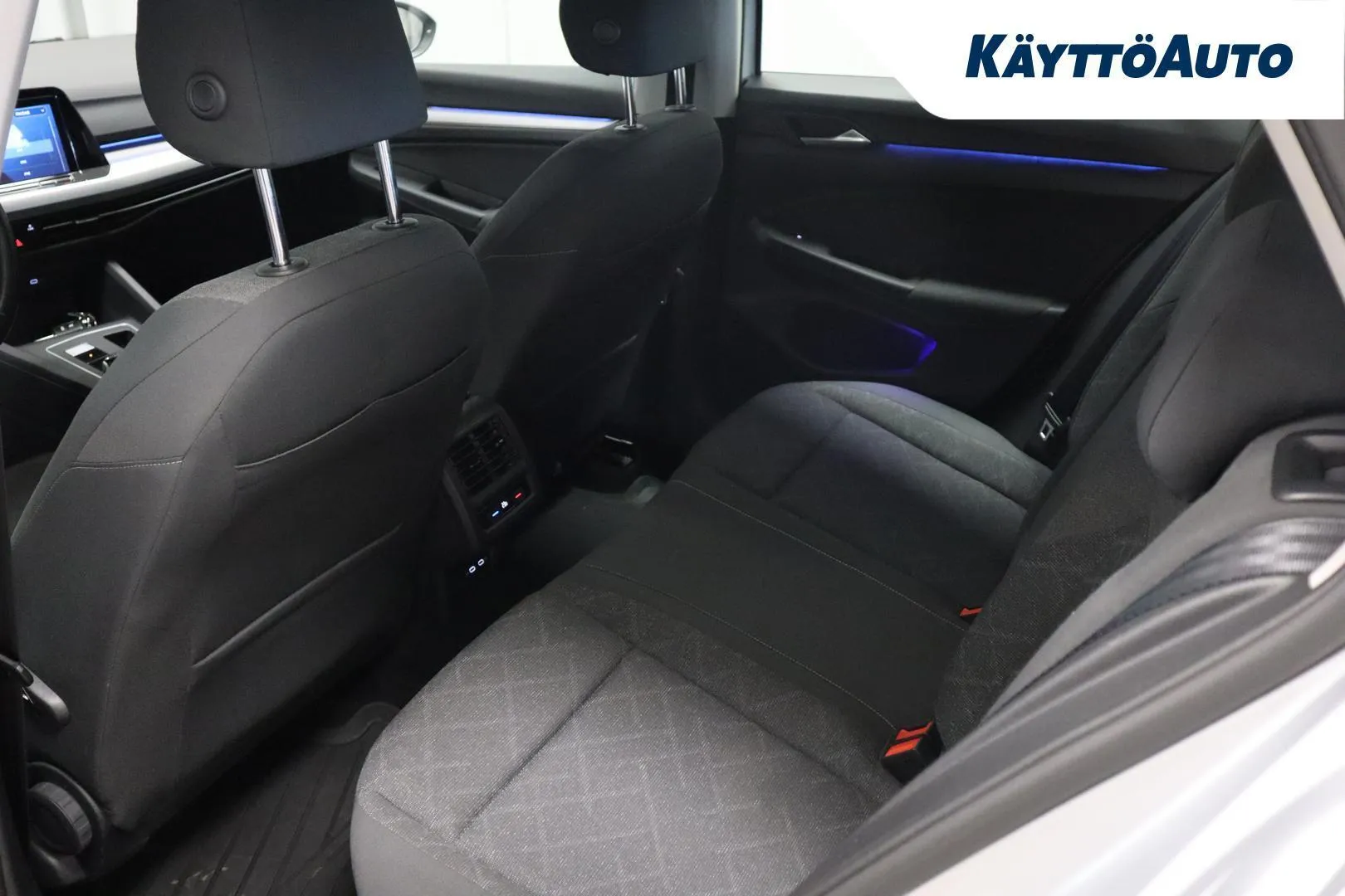 Volkswagen Golf LPJ-113 carousel image