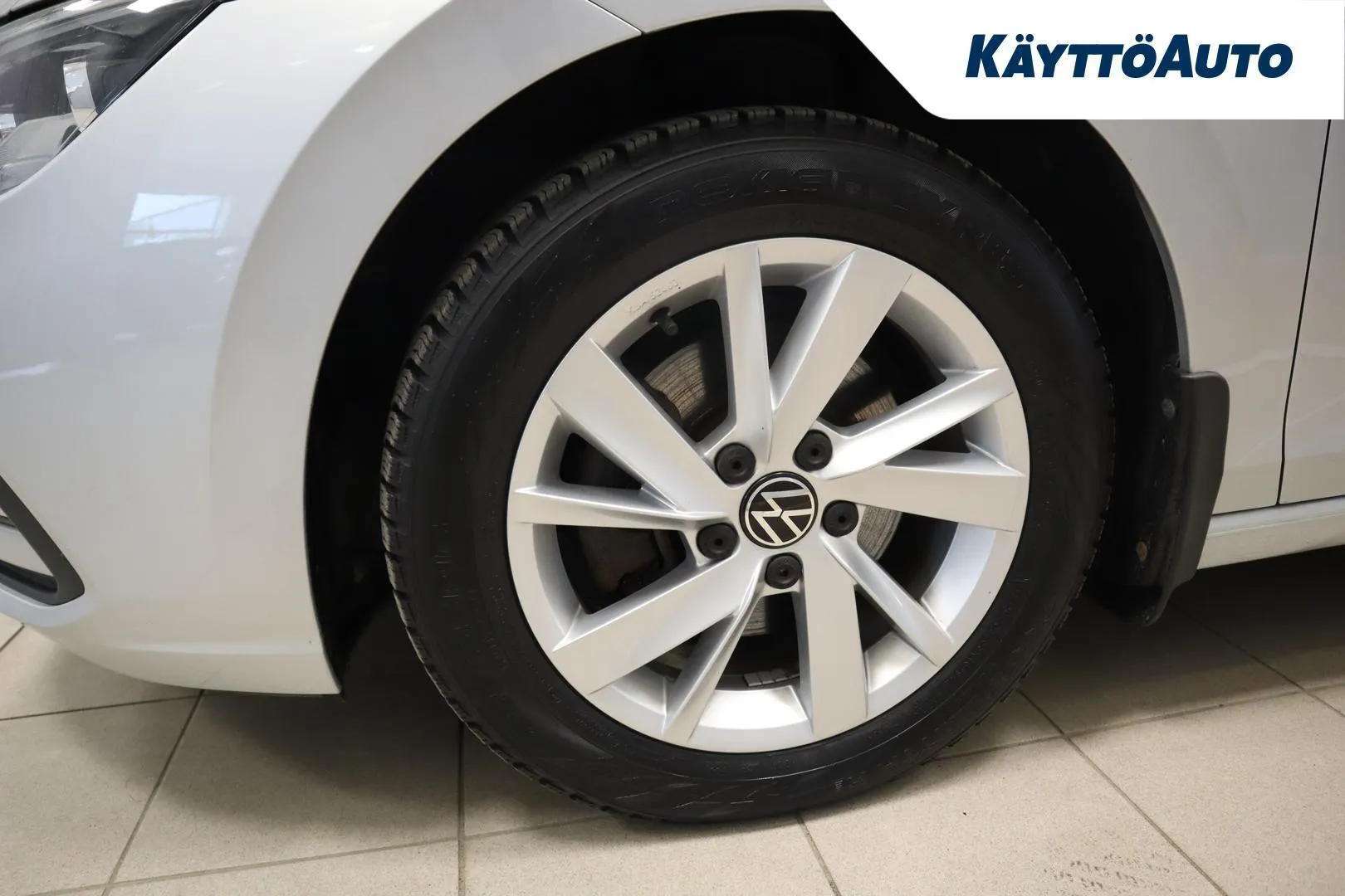 Volkswagen Golf LPJ-113 carousel image