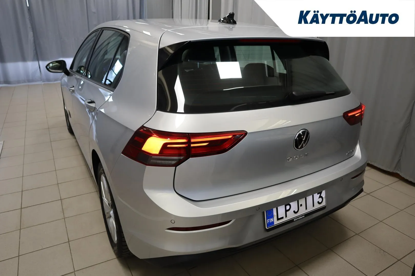 Volkswagen Golf LPJ-113 carousel image