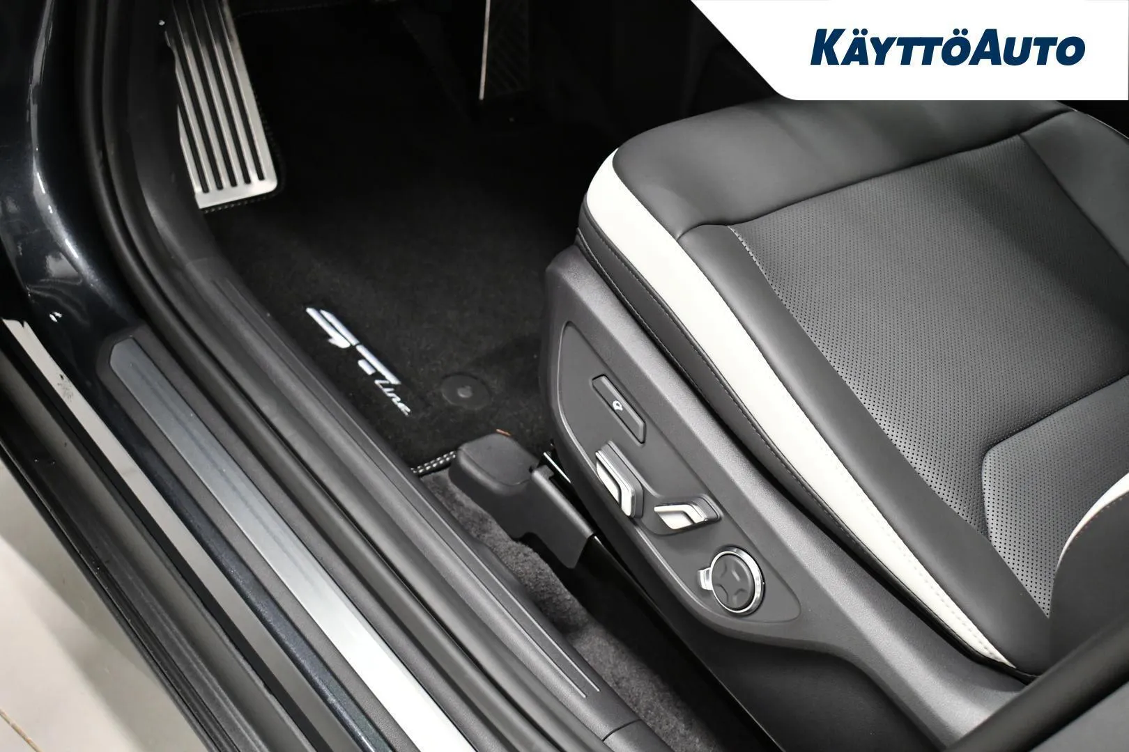 KIA EV5 XTS-788 carousel image