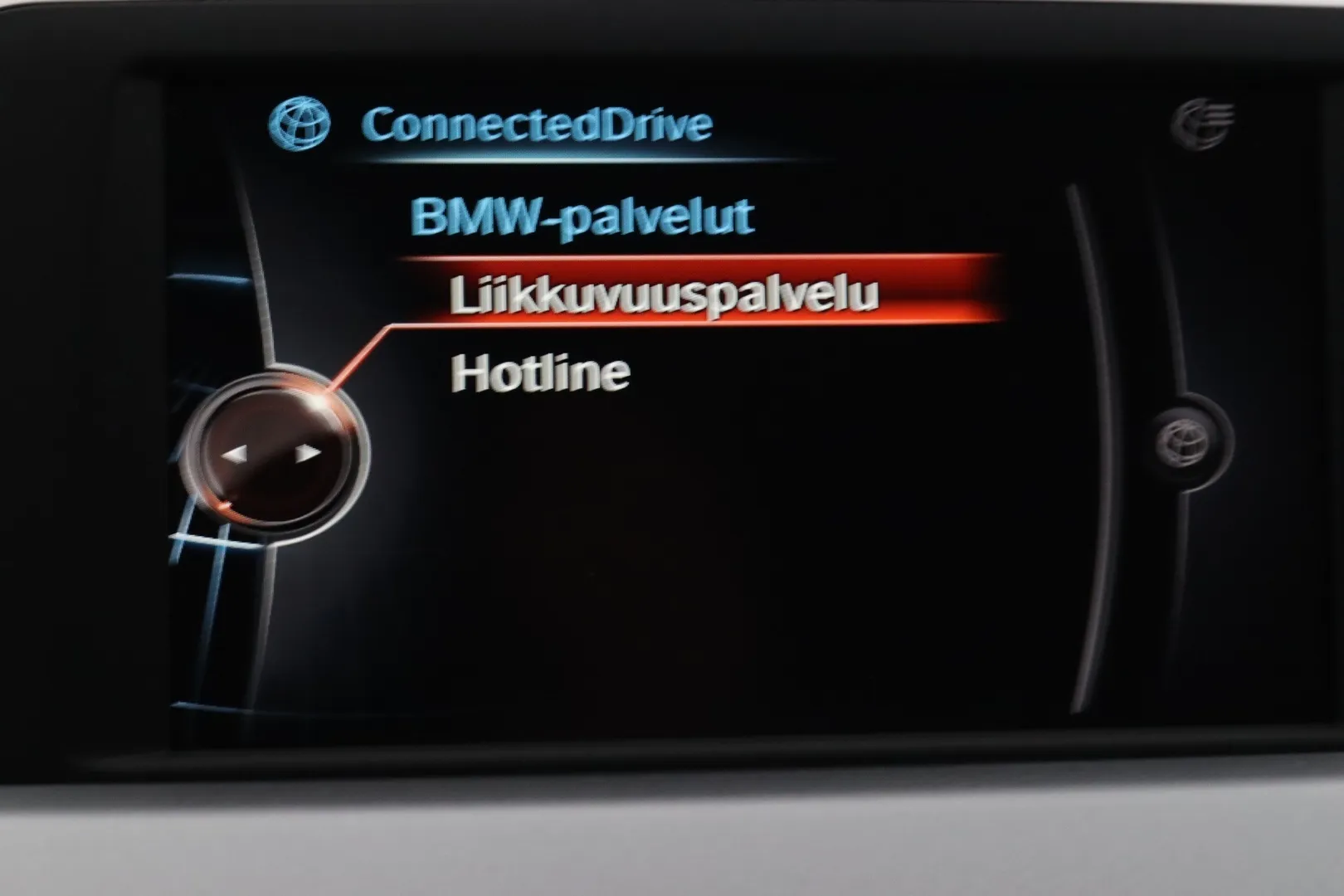 BMW X1 FLZ-445 carousel image