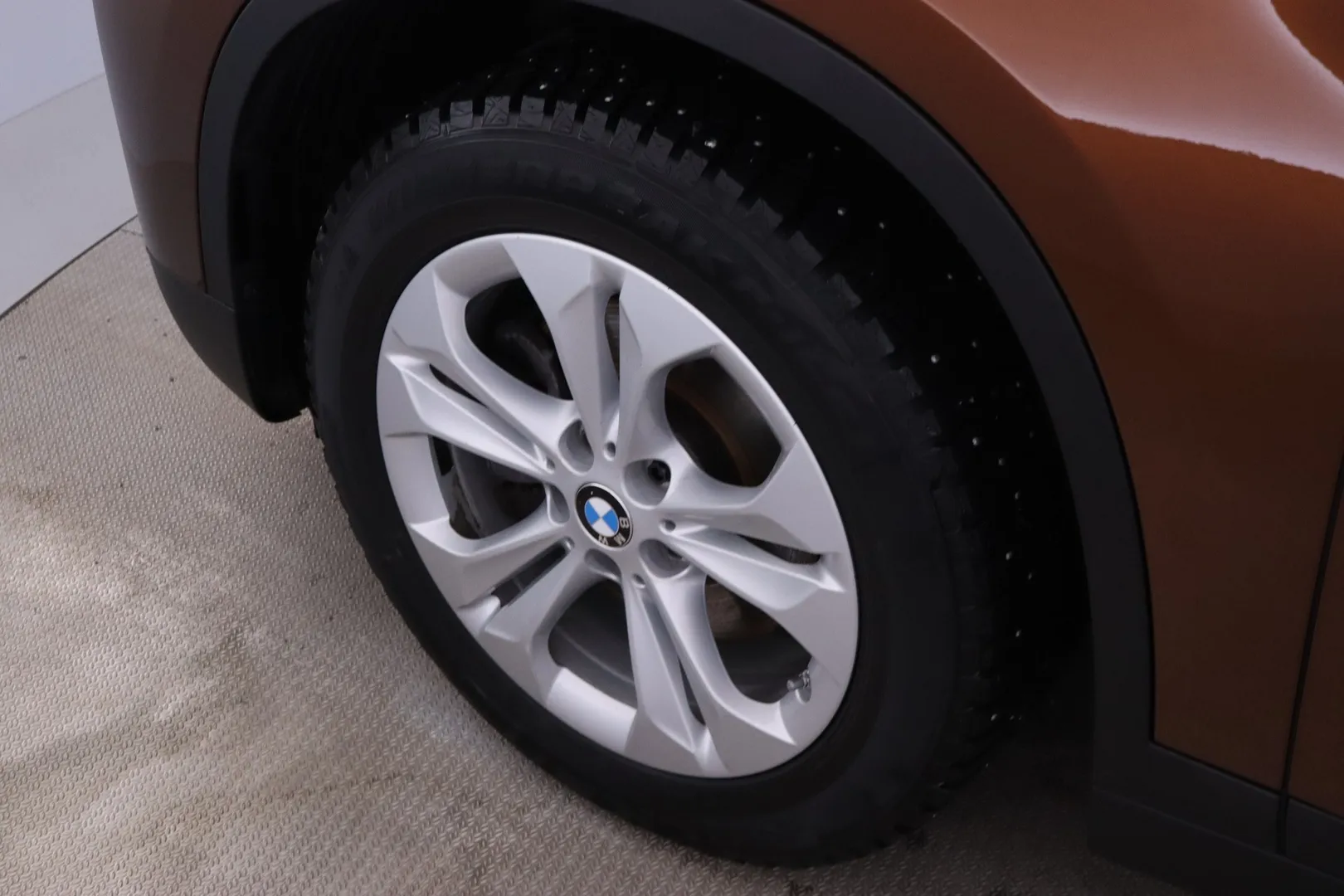 BMW X1 FLZ-445 carousel image