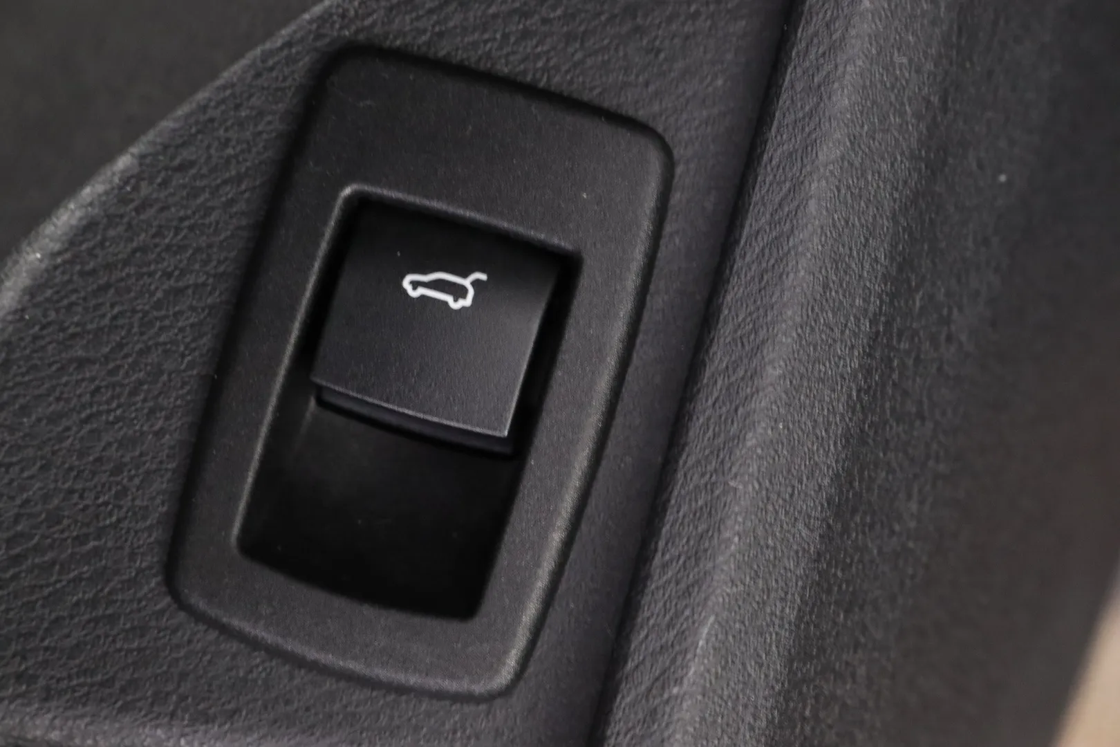 BMW X1 FLZ-445 carousel image