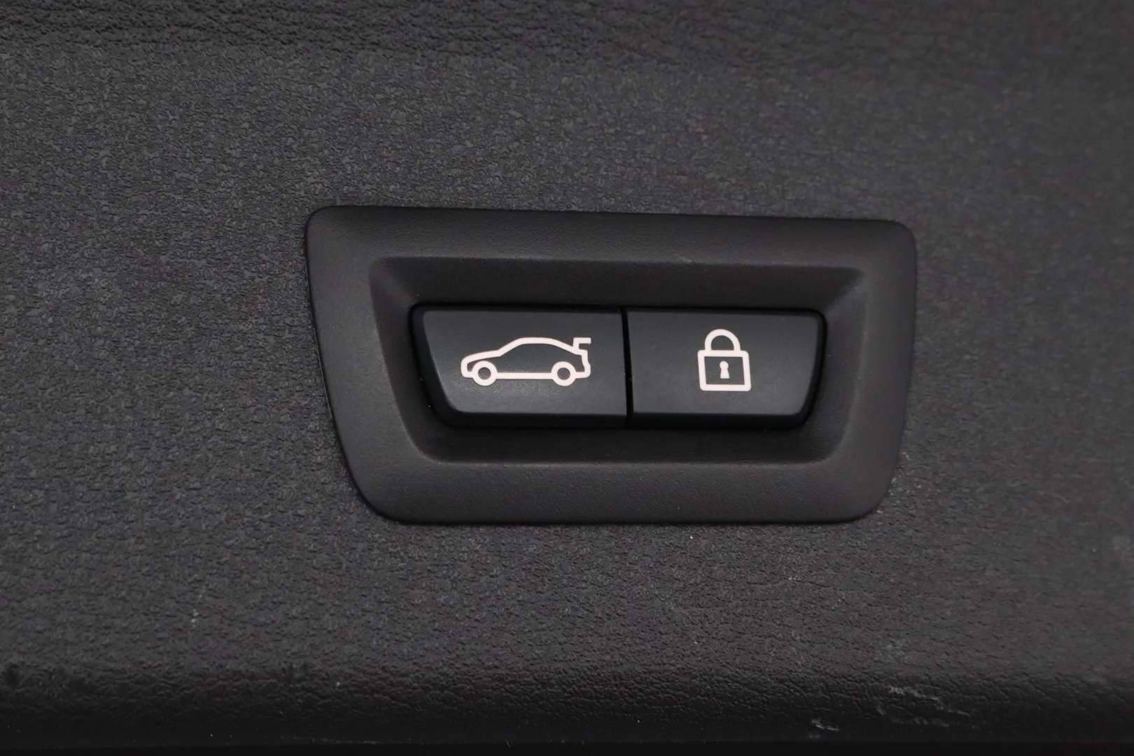 BMW X1 FLZ-445 carousel image