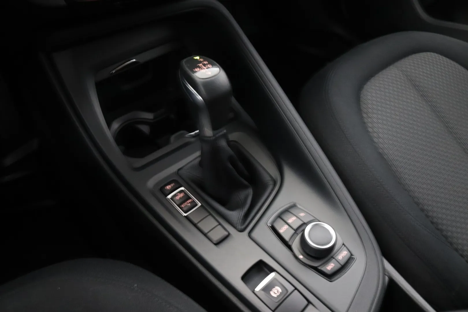 BMW X1 FLZ-445 carousel image