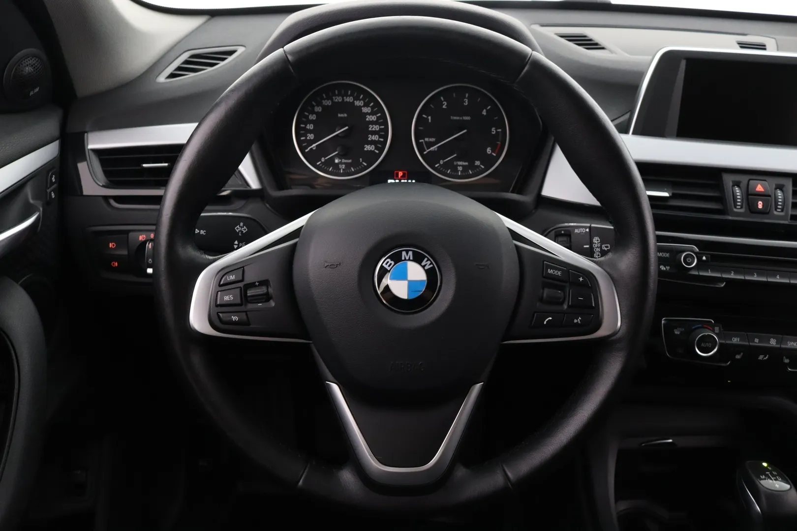 BMW X1 FLZ-445 carousel image