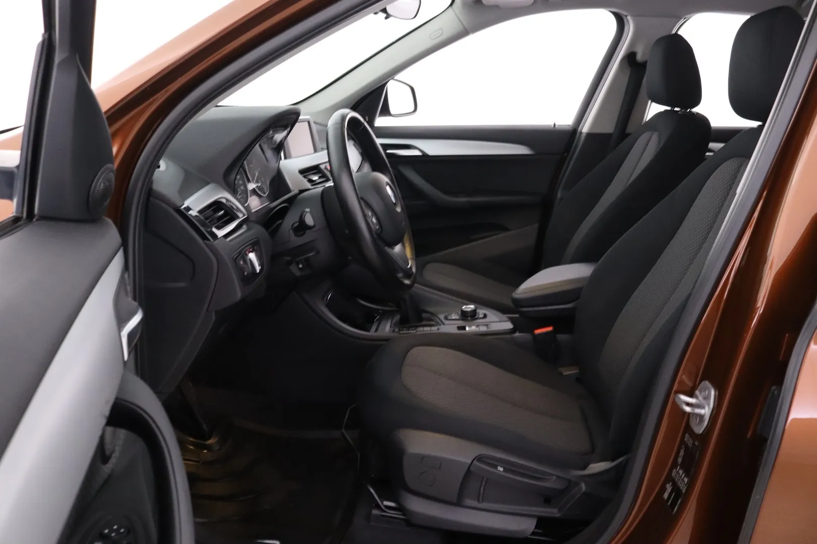 BMW X1 FLZ-445 carousel image