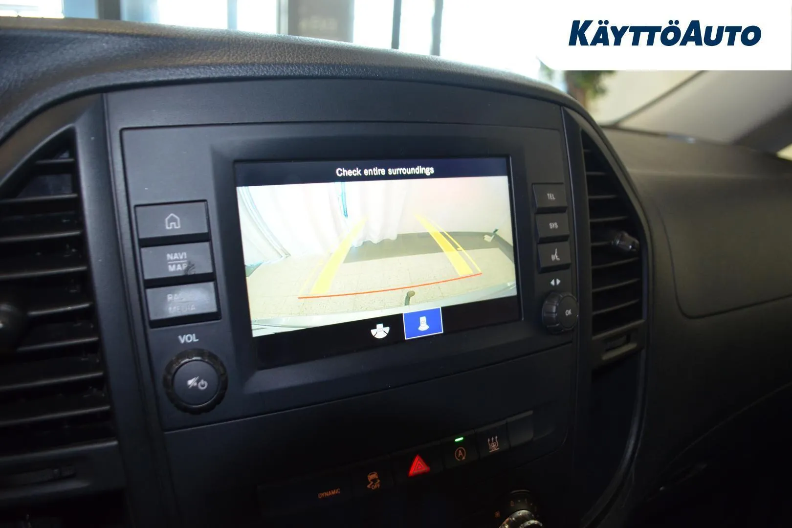 Mercedes-Benz Vito JLU-737 carousel image