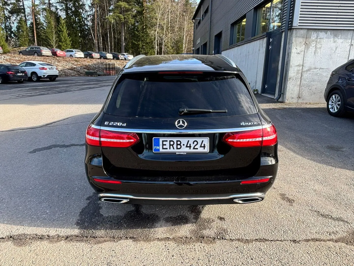 Mercedes-Benz E ERB-424 carousel image