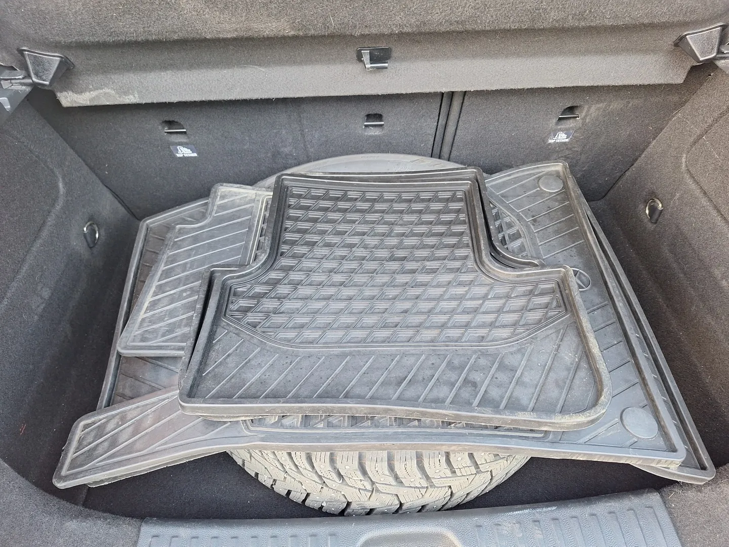 Mercedes-Benz A MVZ-493 carousel image