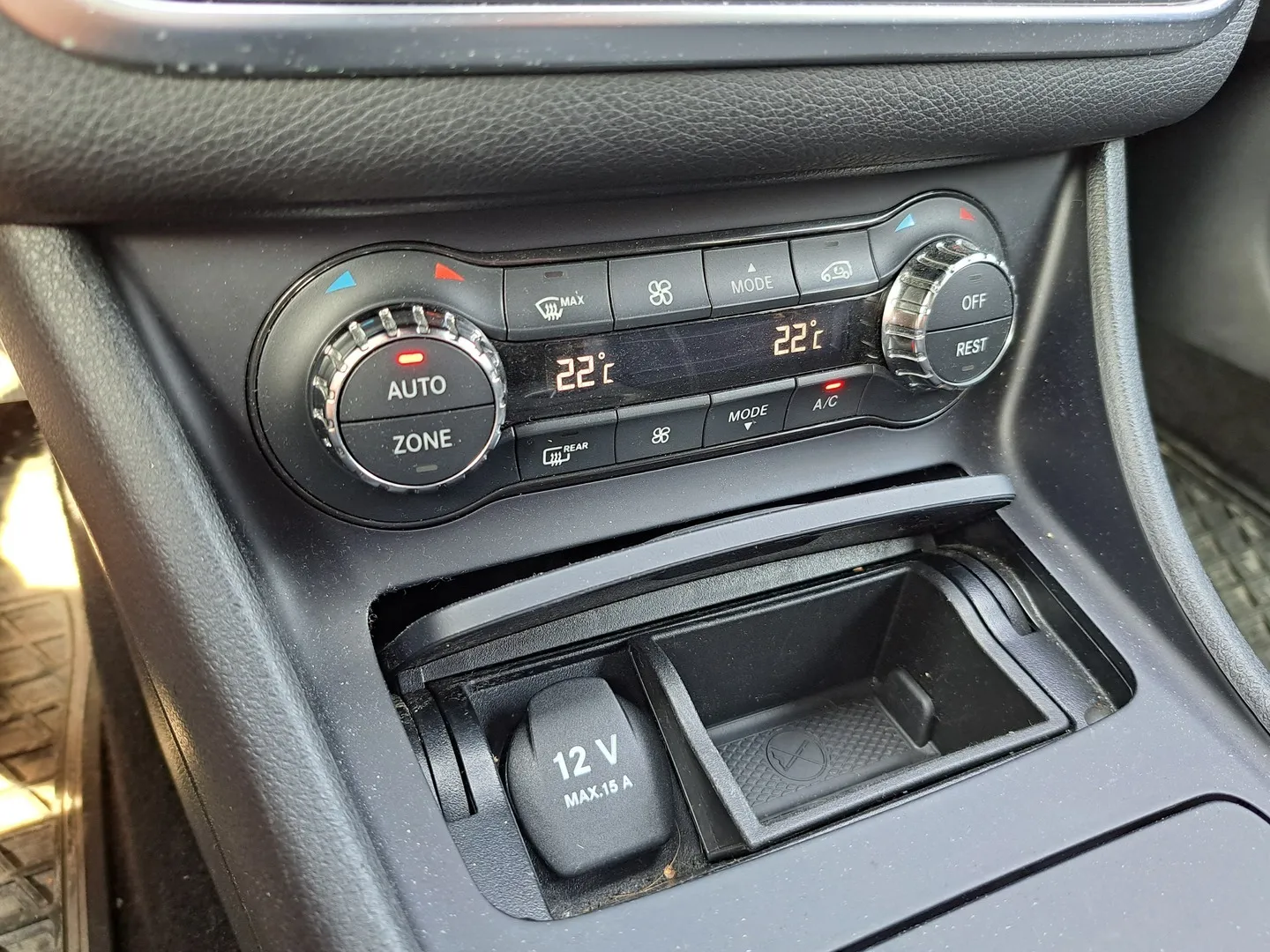 Mercedes-Benz CLA GMC-257 carousel image