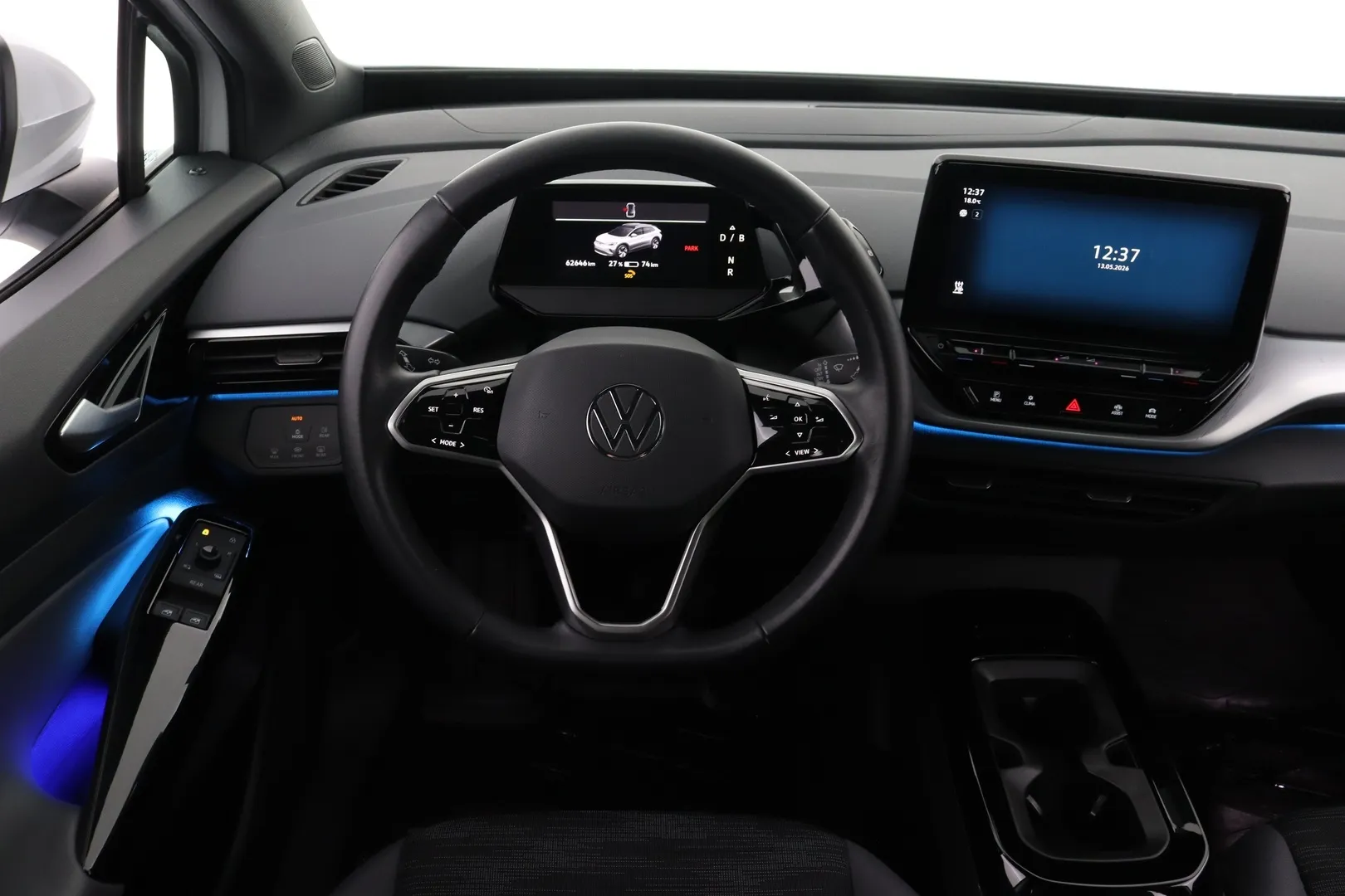 Volkswagen ID.4 YXP-797 carousel image
