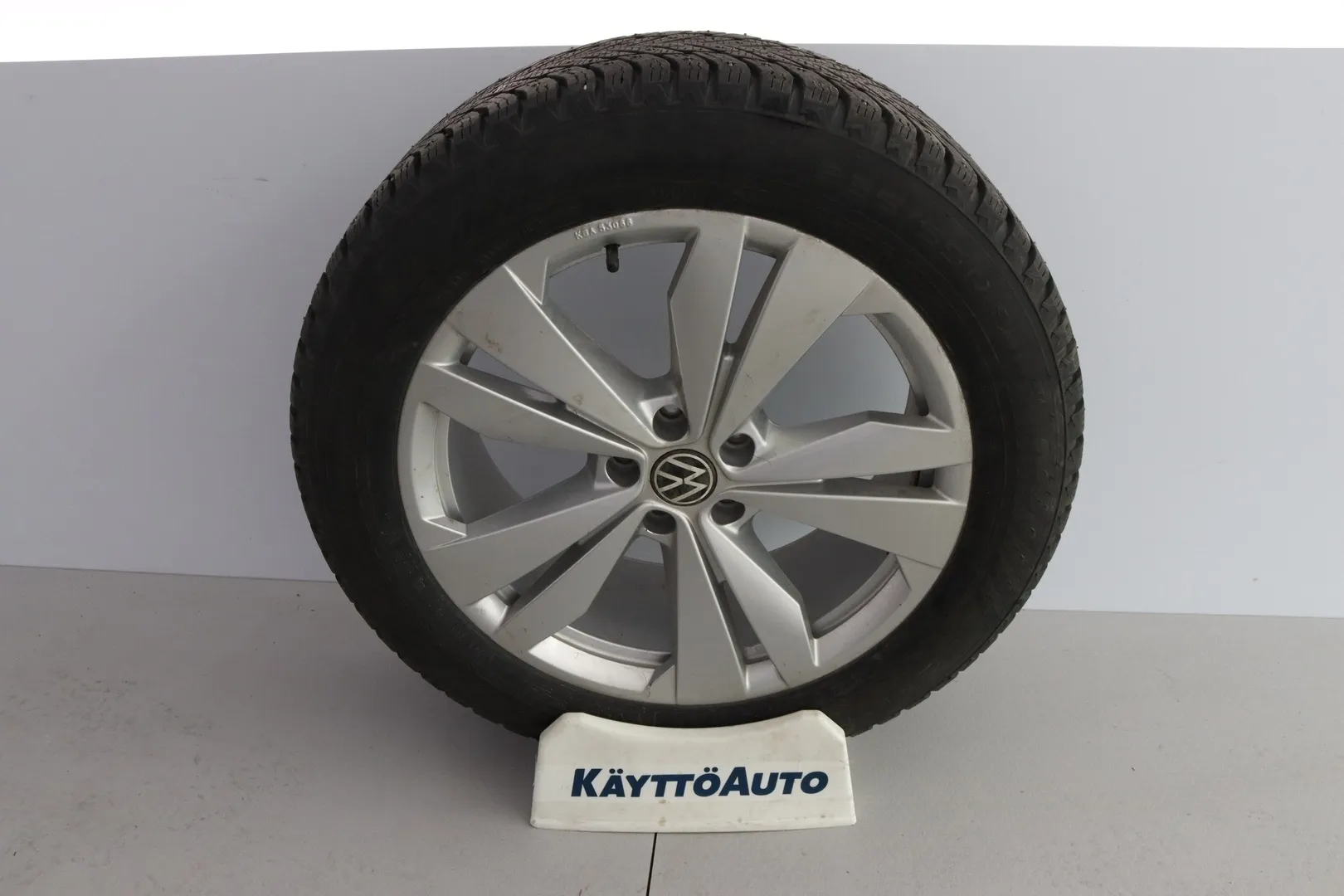 Volkswagen ID.4 YXP-797 carousel image